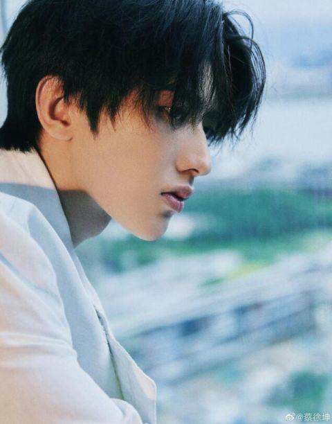 蔡徐坤爆料人抖音视频下载,爆料幕后真相，带你走进他的世界  第3张